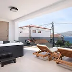 Luxury Lelu Apartment Trogir