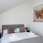 Luxury Lelu Apartment *