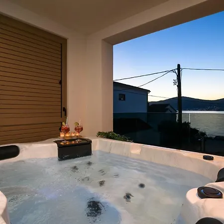 Apartman Luxury Lelu *