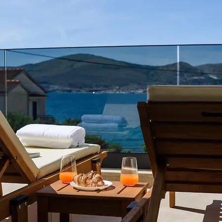 Luxury Lelu Apartman