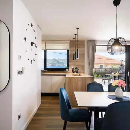 Διαμέρισμα Luxury Lelu Τρογκίρ