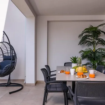 Luxury Lelu * Τρογκίρ